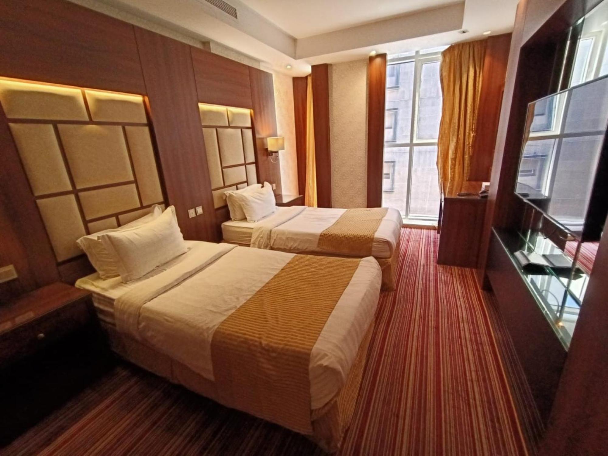 Quiet Jeddah Al Hamra Hotel Bagian luar foto