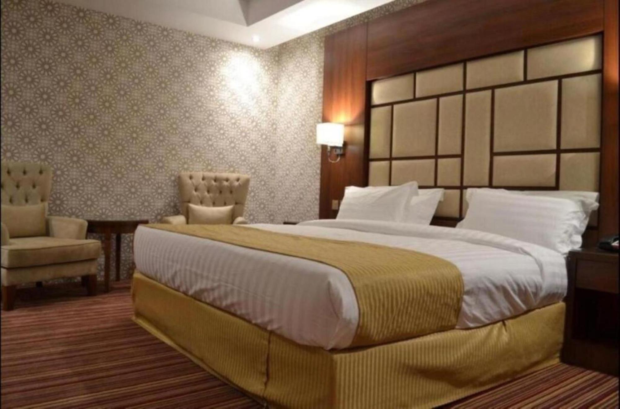 Quiet Jeddah Al Hamra Hotel Bagian luar foto