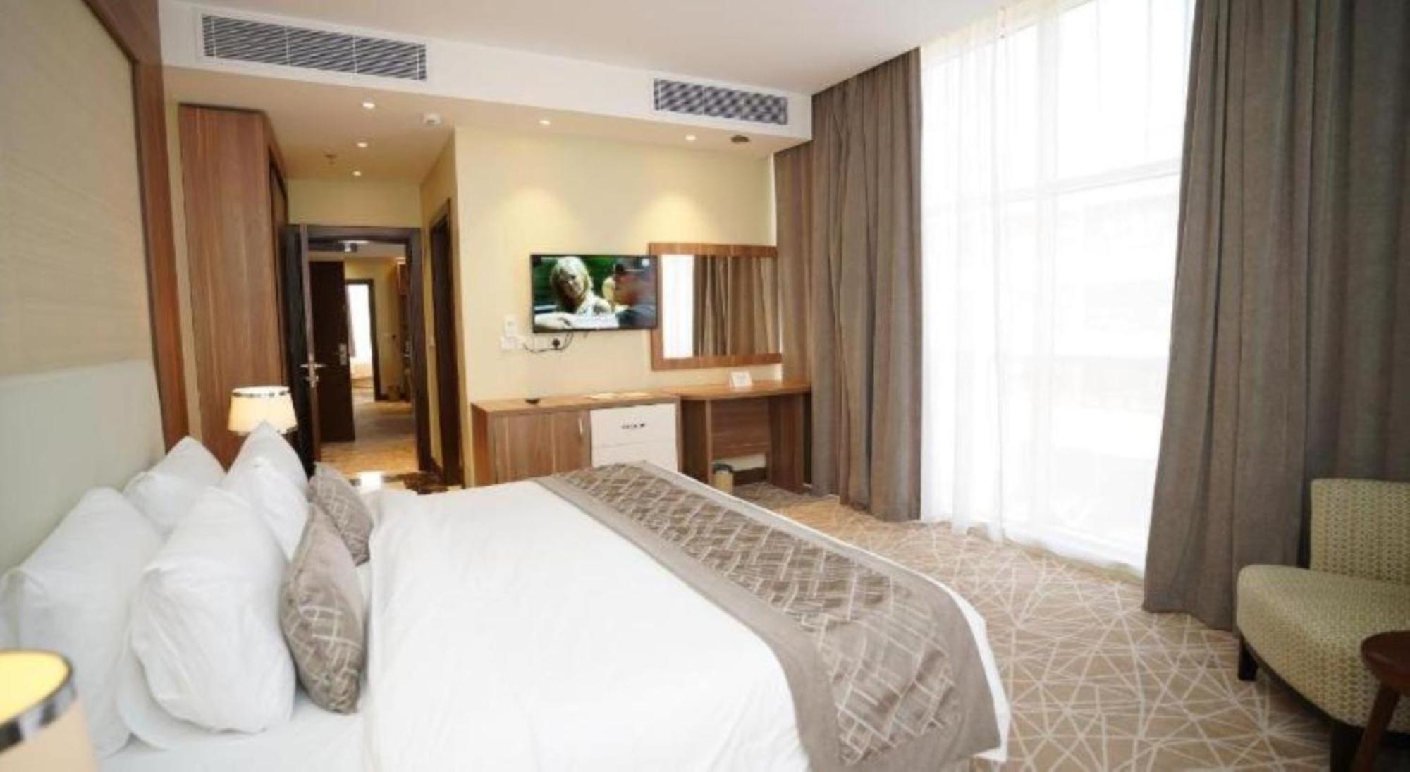 Quiet Jeddah Al Hamra Hotel Bagian luar foto