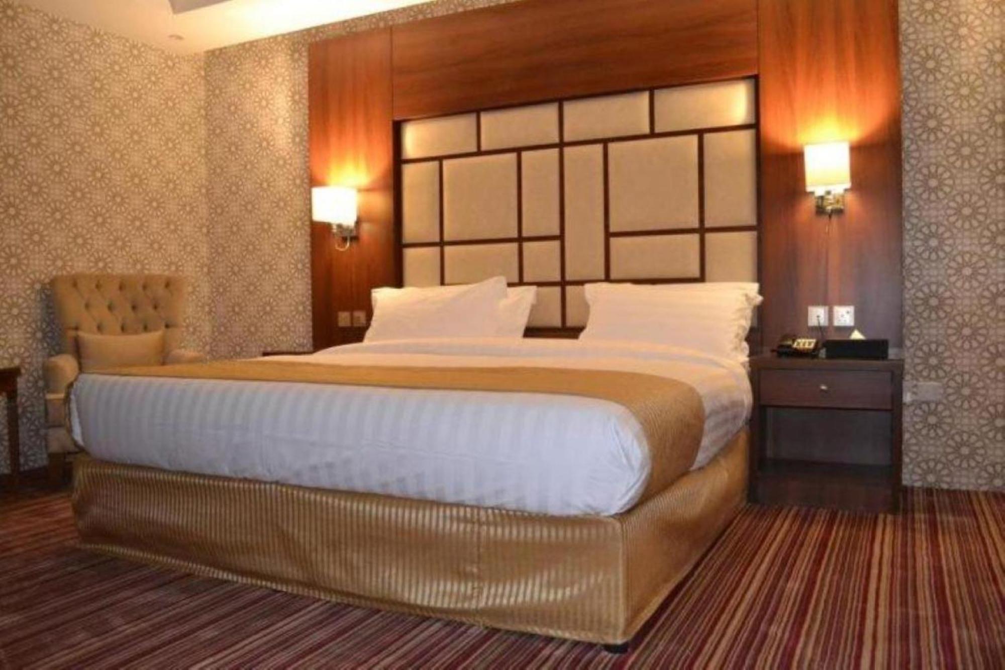 Quiet Jeddah Al Hamra Hotel Bagian luar foto